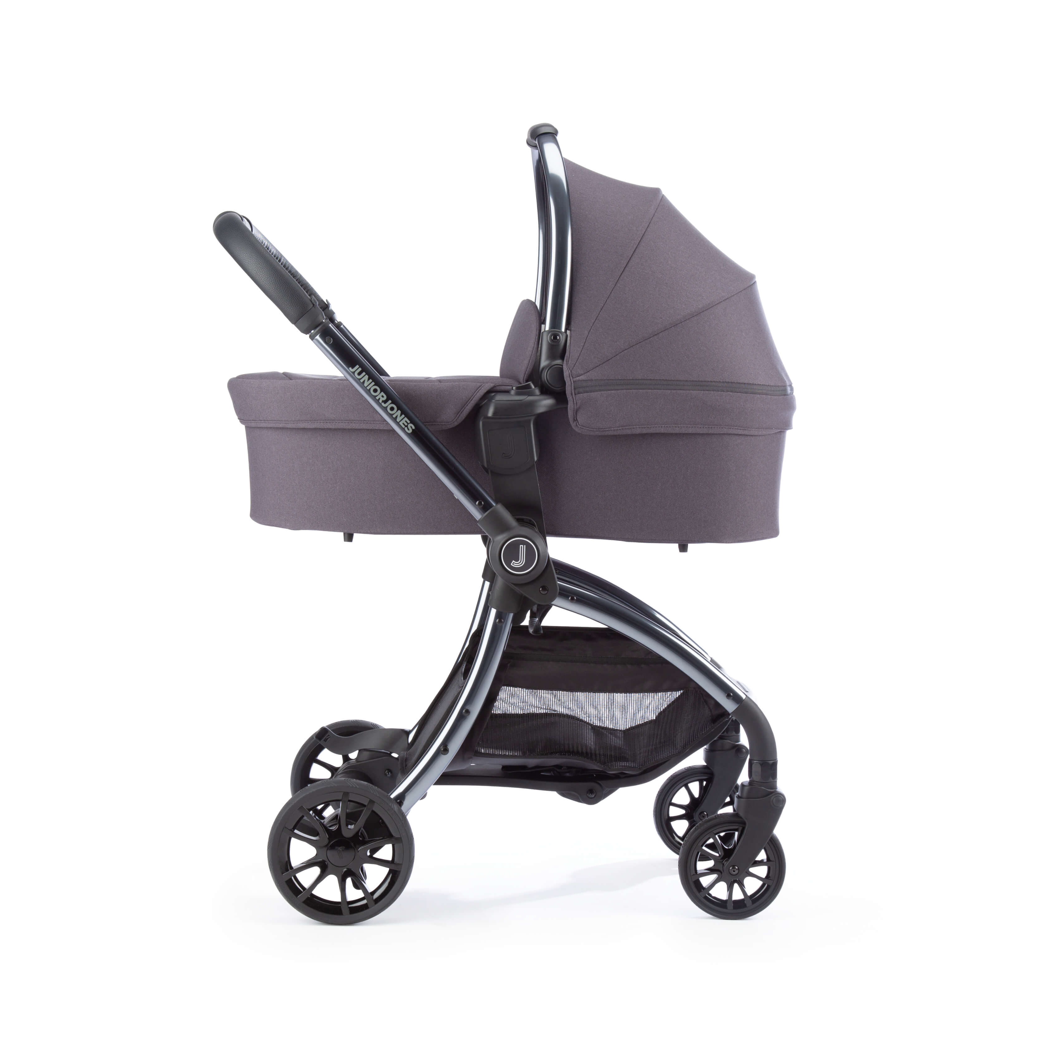 Egg quail clearance carrycot